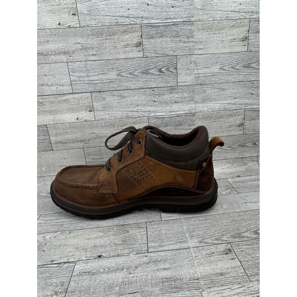 Skechers step confidently